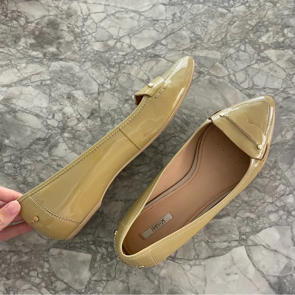 Geox Respira tan pointed flats - Picture 2 of 6